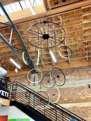 moosejaw_ribboncutting8_original